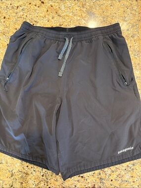 Patagonia Men’s Nine Trail Hybrid Athletic Shorts- 8in